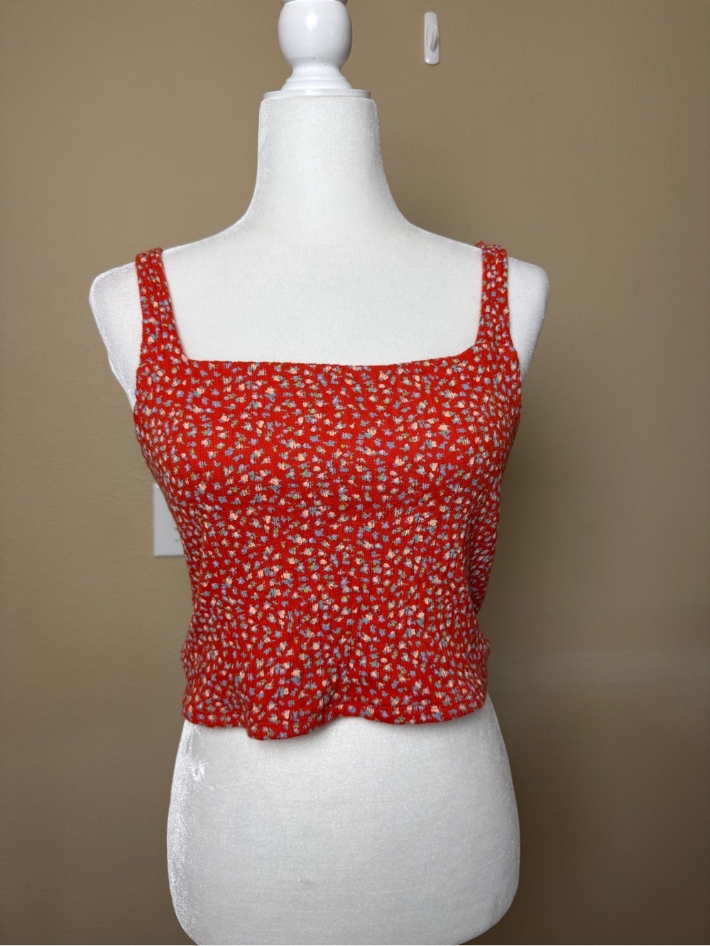 American Eagle Square Neck Floral Tank Top Size Medium